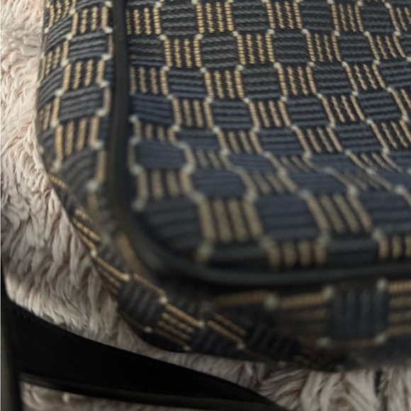 Australia- Ver Sacrvm Wien Vint Luxury Crossbody bag. Like new - Picture 10 of 13